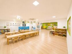 Le Quest (D23), Retail #607936571